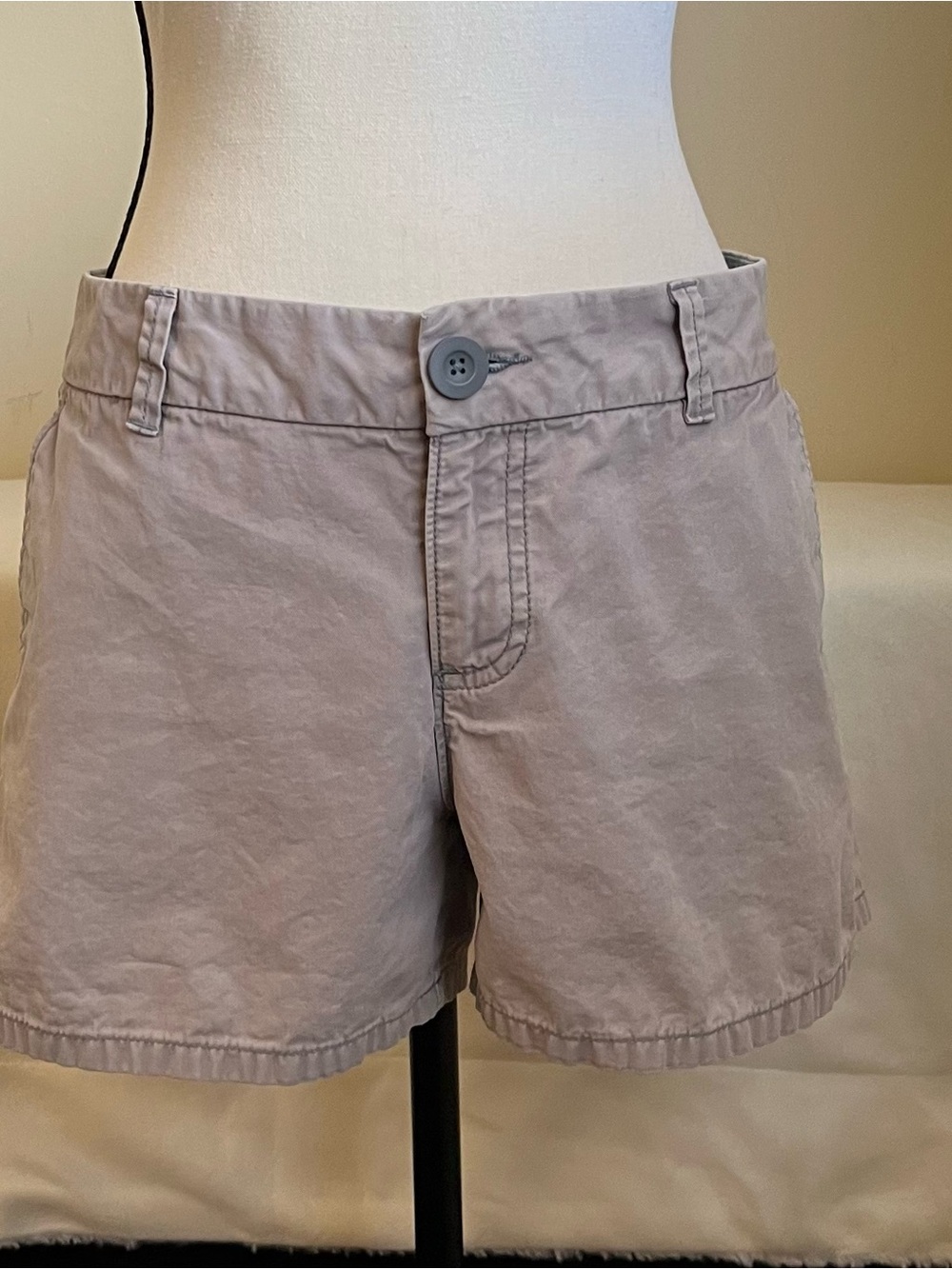 Old Navy Women's Light Taupe Casual Shorts